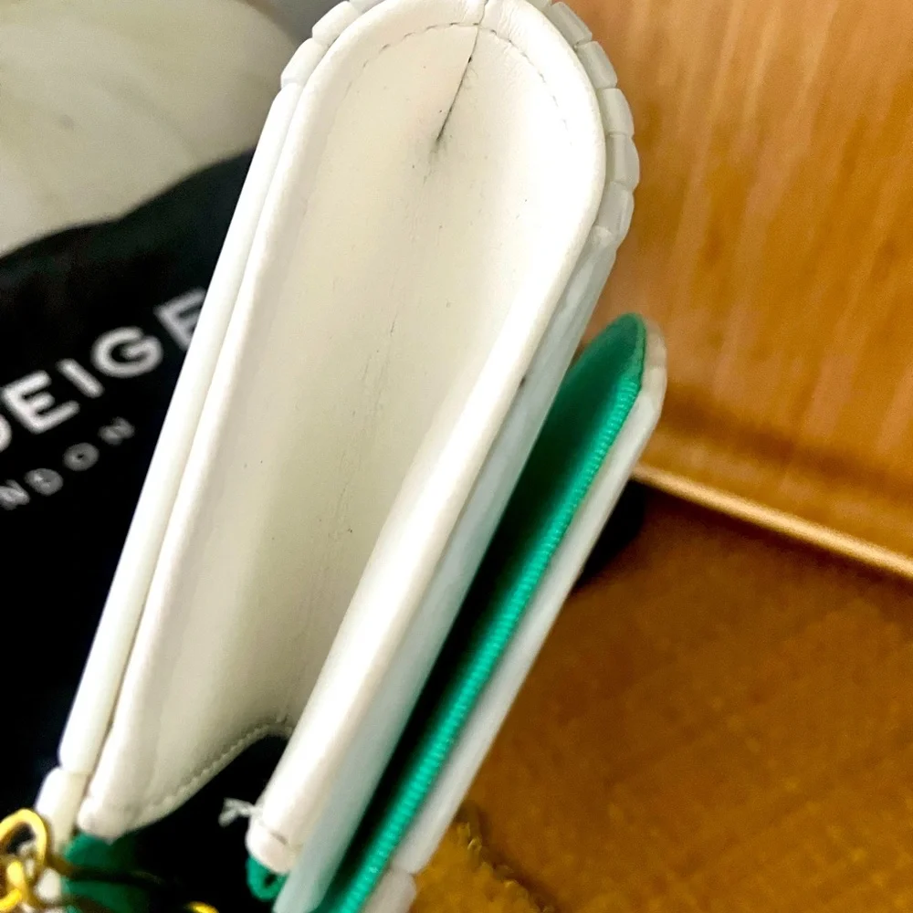KURT GEIGER CLUTCH! Chic Eye-Design Clutch in White and Teal - Picture 9 of 10